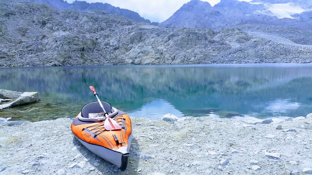 KAYAK 001