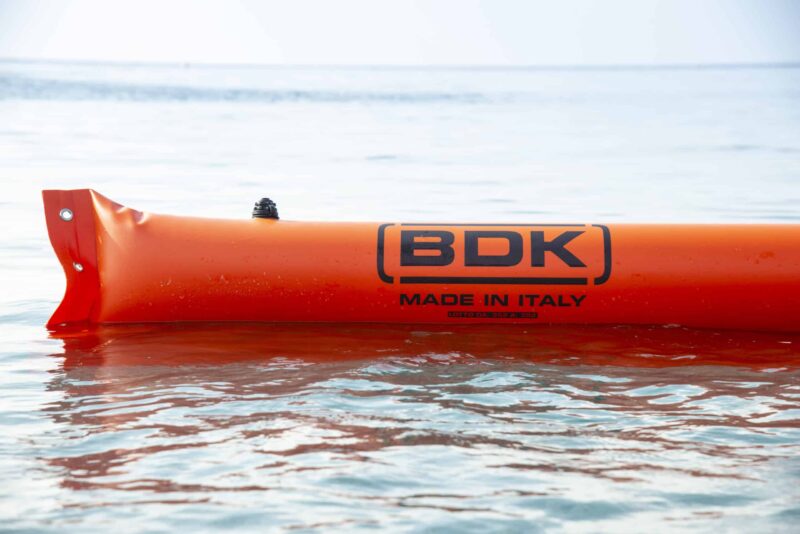 Barriera galleggiante di contenimento anti inquinamento BDK